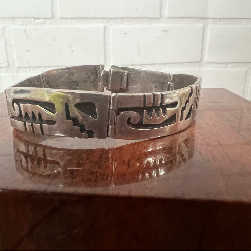 Silver Geometric Pattern Bracelet - image 2